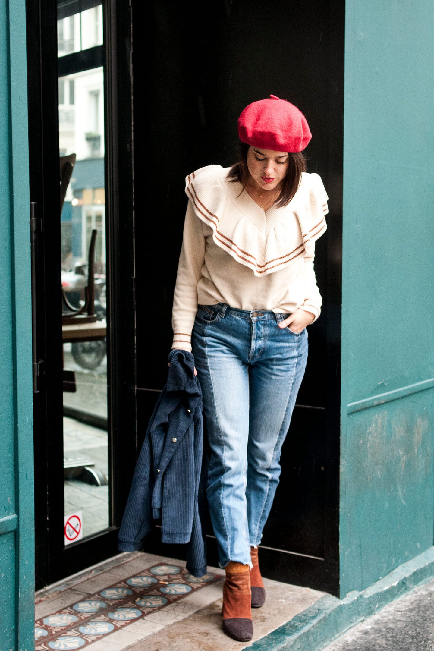 Look street style Paris beret rouge L'atelier d'al blog mode lifetsyle 