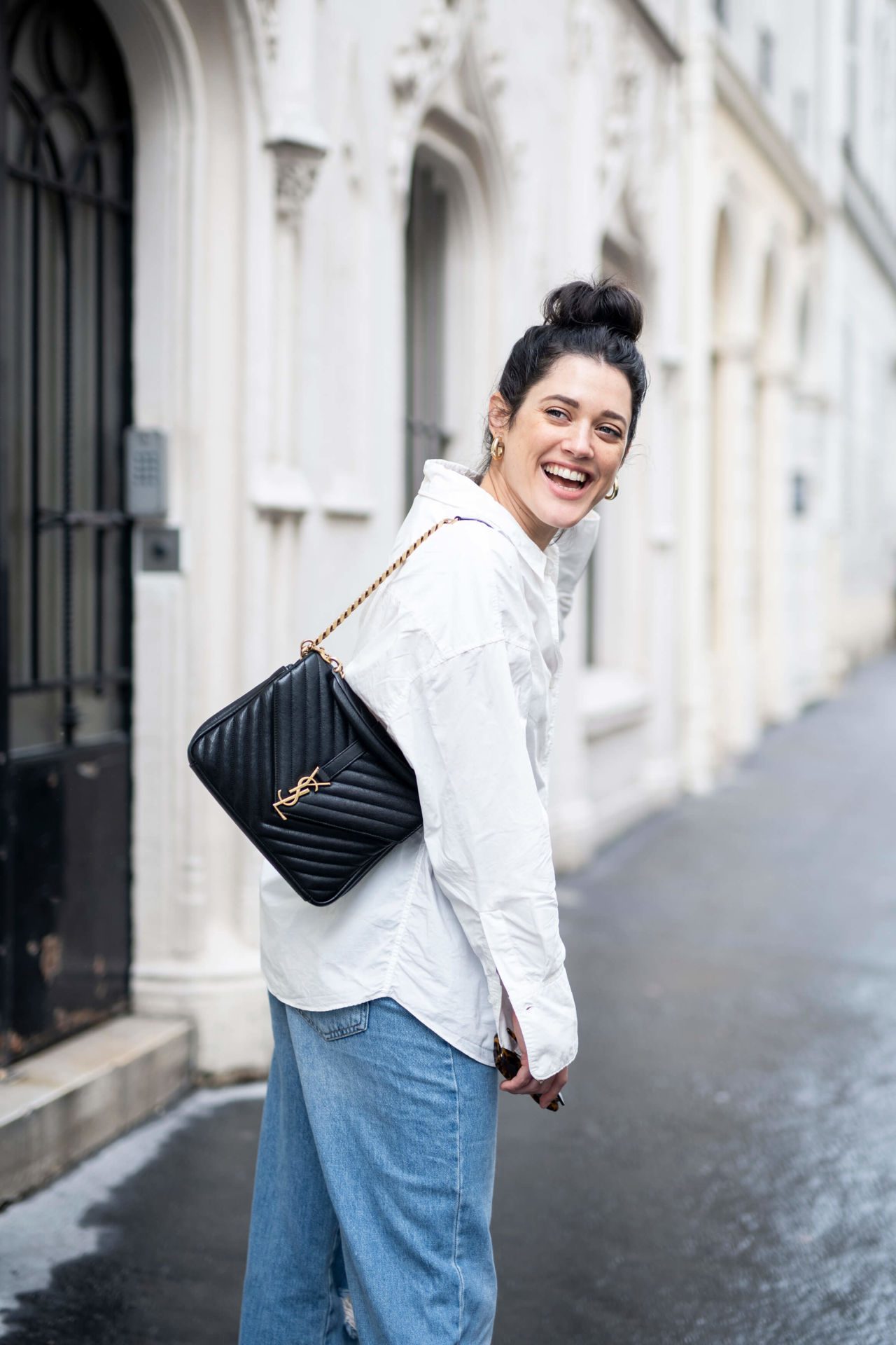Tenue du jour basiques blue jean chemise blanche veste noire anne-laure l'atelier d'al blog mode lifestyle paris bordeaux